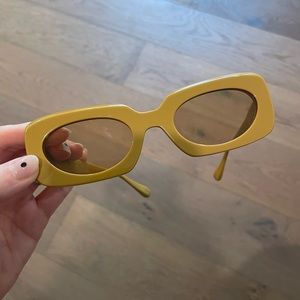 Apercu ALYSSA sunglasses in Mustard